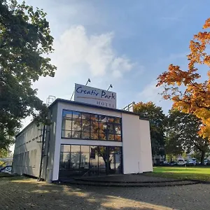 Отель Creativ Park ***